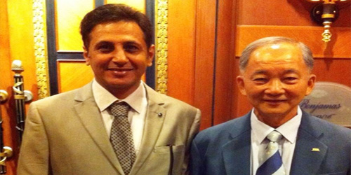  الزغيبي مع رئيس لجنة الحكام الآسيوية