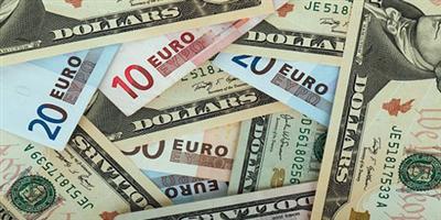 اليورو ينزل عن 1.10 دولار مع تركيز المستثمرين على سعر الفائدة 