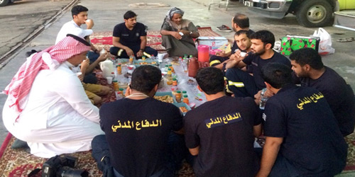  جانب من أعمال وارف التطوعية لمنسوبي الدفاع المدني