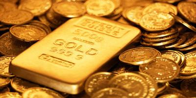 الذهب قرب أدنى مستوياته في 5 سنوات بعد تهافت شديد على البيع 