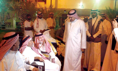  جانب من زيارة الأمير خالد بن طلال
