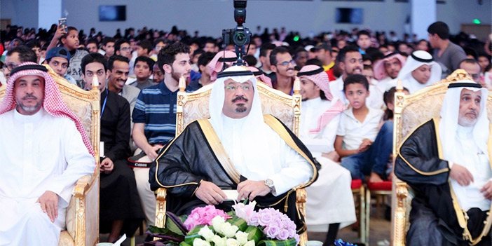  د. طاهر خلال حضوره حفل الختام