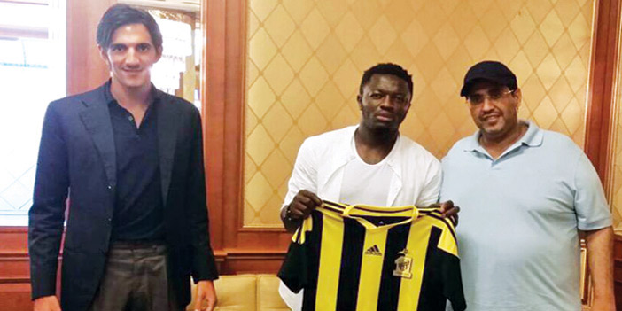  مونتاري بعد التوقيع للاتحاد