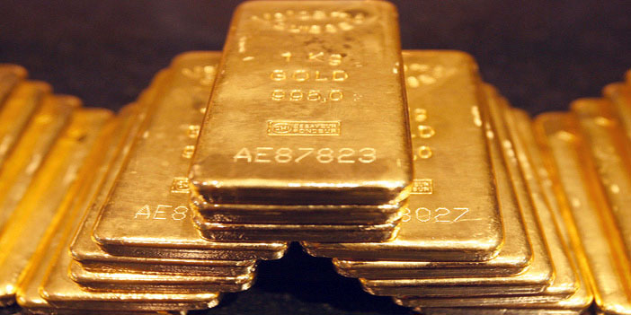 الذهب يستقر مع بحث المستثمرين عن دلالات على توقيت رفع الفائدة الأمريكية 