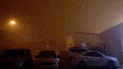 عاصفة رملية تضرب أبو عريش تبعها هطول أمطار غزيرة 