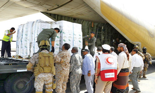 وصول الطائرة الإغاثية السعودية الخامسة إلى عدن محملة بـ(12) طنًا من المستلزمات الطبية 