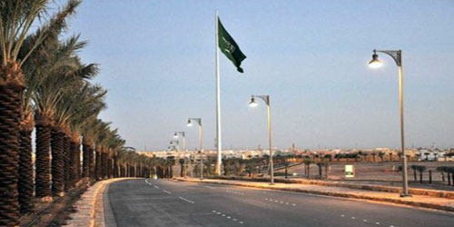 غراس ينتهي من أطول علم في حفر الباطن 