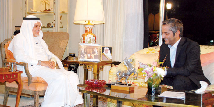  الراحل سعود الدوسري مع الأمير تركي الفيصل