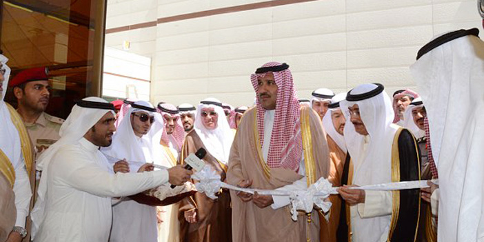  الأمير فيصل بن سلمان يدشن أحد المشروعات السابقة