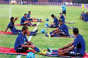 الفتح يكثف تدريباته من أجل مواجهة الهلال والبياوي يشرح الأخطاء 