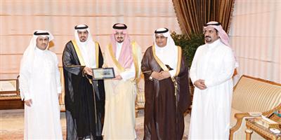 الأمير فيصل بن خالد يدشن أول مدرسة افتراضية على مستوى المملكة 