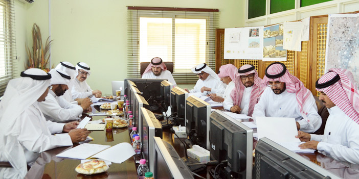  اجتماع رئيس وأعضاء بلدي الجوف