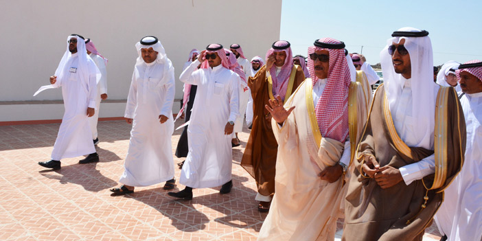  المحافظ خلال الجولة