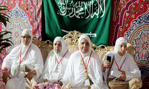  حاجات بعد وصولهم إلى مكة