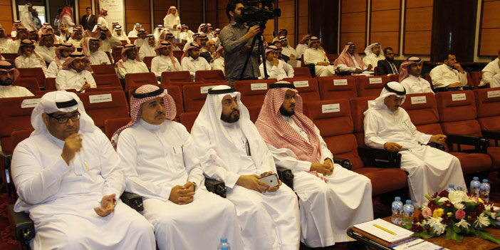 وكالة الوزارة للتعليم تنظم ندوة لمعلمي ومعلمات اللغة الإنجليزية 