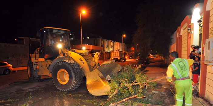  إزالة مخلفات الأمطار