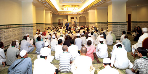 الشيخ الشثري يزور مقر برنامج ضيوف خادم الحرمين الشريفين بمكة المكرمة 