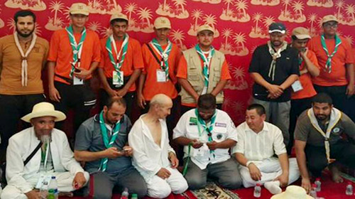 بعد أن أوصل صينييْن لمقر حملتهما 