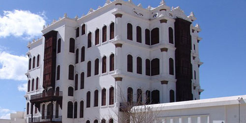 قصر شبرا التاريخي يستقبل زواره خلال إجازة عيد الأضحى