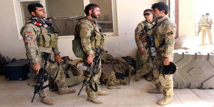 القوات الأفغانية تسعى إلى استعادة قندز بدعم الطائرات الأمريكية 