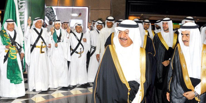  لحظة وصول سمو رئيس وزراء البحرين لمقر السفارة السعودية بالبحرين