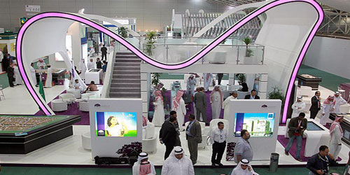 بمشاركات وعروض كبيرة للمساكن والتمويل العقاري 