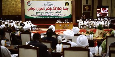 الرئيس السوداني يطالب القوى السياسية بإعلاء مصلحة الوطن 