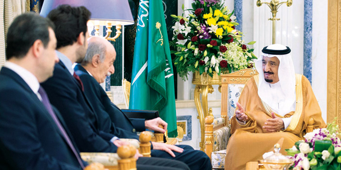المليك يستقبل النائب اللبناني وليد جنبلاط 