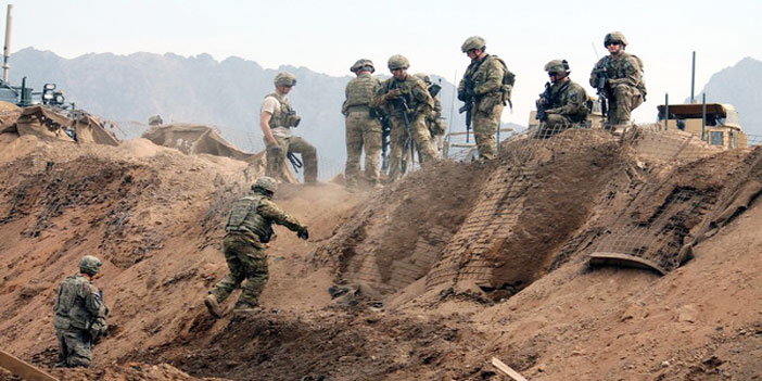 أوباما يبطئ وتيرة سحب الجنود الأمريكيين من أفغانستان 