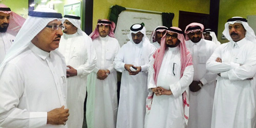  وفود النظام الفصلي يزورون جمرك الحديثة