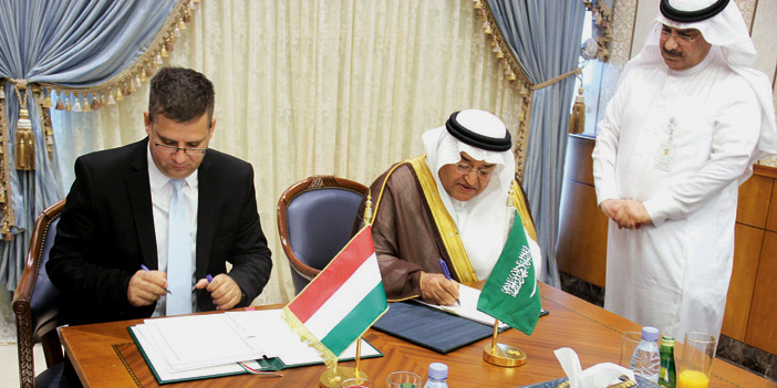  جانب من توقيع الاتفاقية بين المملكة والمجر