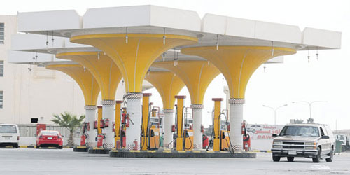 انقضاء مهلة تصحيح أوضاع قطاع مراكز الخدمة على الطرق بعد 3 أشهر 