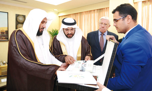  معالي وزير العدل الشيخ وليد الصمعاني ووفد الهيئة الإسلامية للمحاماة