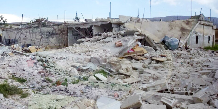  آثار قصف طيران الأسد على المنازل
