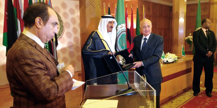 المشرف العام على المركز الوطني للوثائق والمحفوظات.. الأمين العام لدارة الملك عبد العزيز لـ(الجزيرة): 