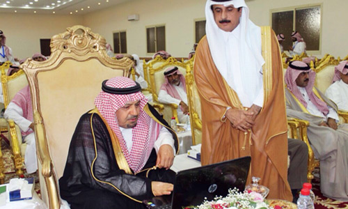  القحطاني مدشنًا ملتقى الحصينية والمشعلية