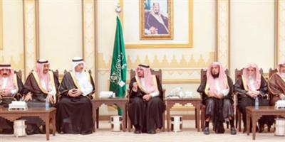أمير منطقة القصيم يدعو القضاة لتسريع معاملات السجناء الموقوفين إبراءً للذمة 