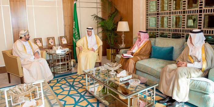  وزير الخارجية خلال استقباله سفير عمان لدى المملكة