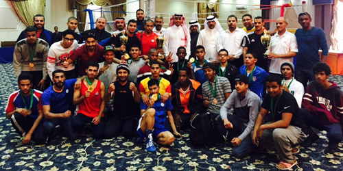  الأحمد يتوج فريق شباب الترجي بكأس البطولة