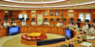 د. الثويني: أعداء الوطن يستهدفون الأطفال والناشئة للعبث بأفكارهم 