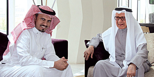 الإدارة دعت شرفيين ومسؤولين وإداريين ولاعبين سابقين 