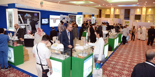  من المعرض الدولي لطب الأسنان بأبها