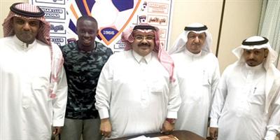 لاعب المنتخب والأنصار (عادل المولد) هلالياً 