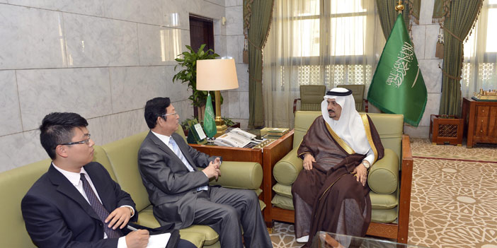 أمير منطقة الرياض يستقبل السفير الصيني 
