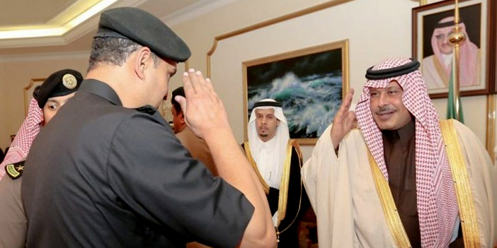  أمير منطقة الباحة يستقبل المسؤولين في الاثنينية