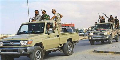 الحكومة الليبية تدعو لتسليح الجيش وتدين الاقتتال بطرابلس 