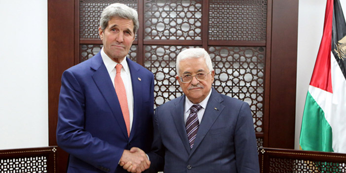  عباس في استقبال وزير الخارجية الأمريكي جون كيري في رام الله