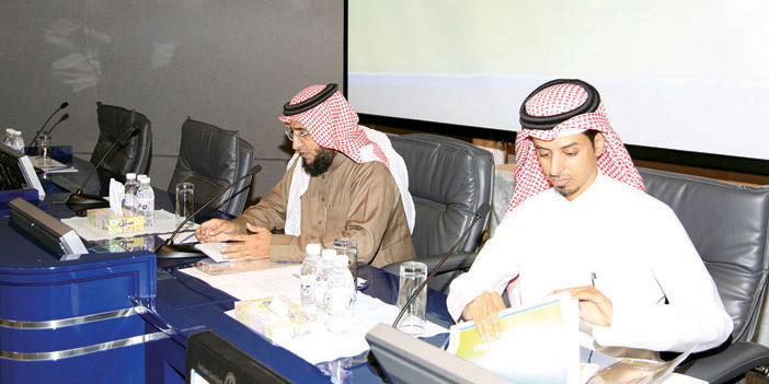  جانب من المحاضرة التي استضافتها غرفة الرياض