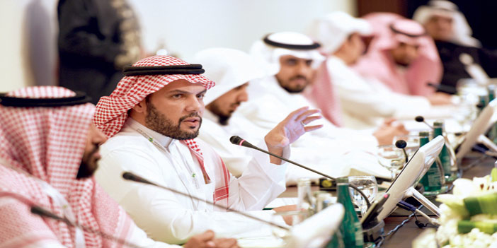 في ورشة تطوير الدراسات والبحوث واستطلاعات الرأي العام 