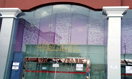أمانة الرياض تغلق مركزا تجاريا شهيرا يعمل دون تراخيص نظامية 